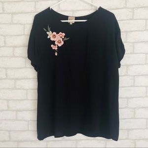 COMO VINTAGE EMBROIDERED FLOWER SHIRT